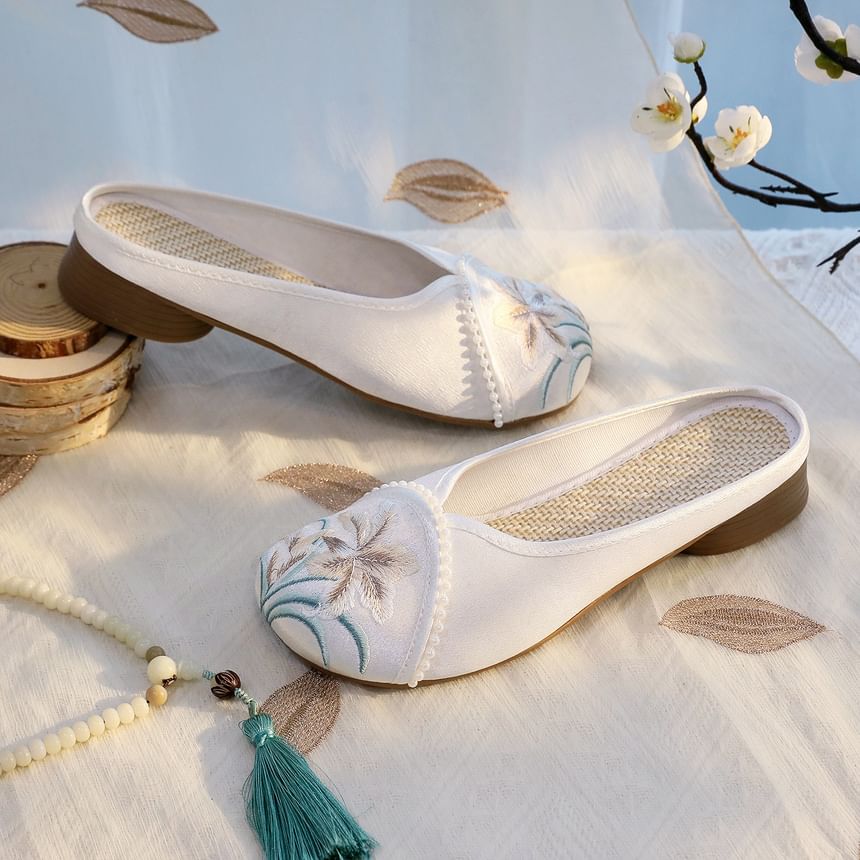 Flats Embroidered Textile