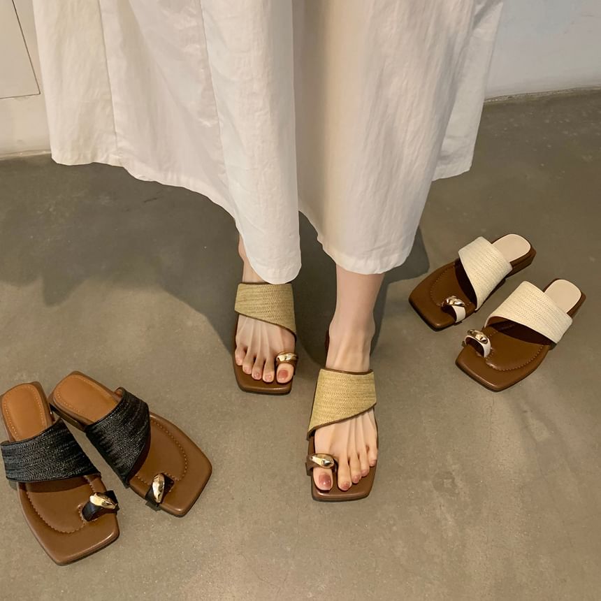 Sample Chunky Heel Square Toe Metal Accent Straw Toe Loop Sandals