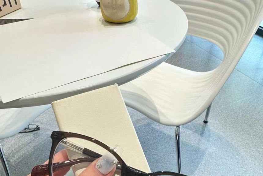 Sample Round Frame Glasses