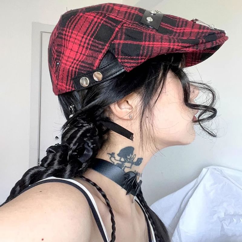 Cap Plaid Newsboy Accent Pin