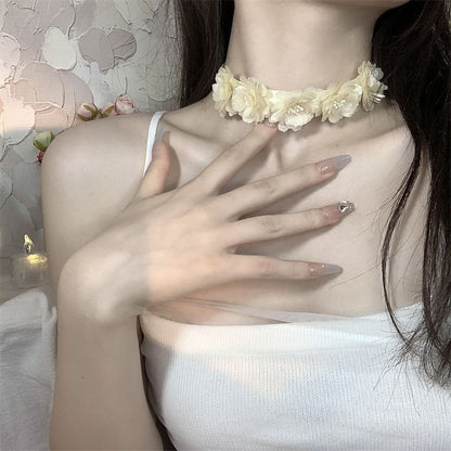 Rose Choker