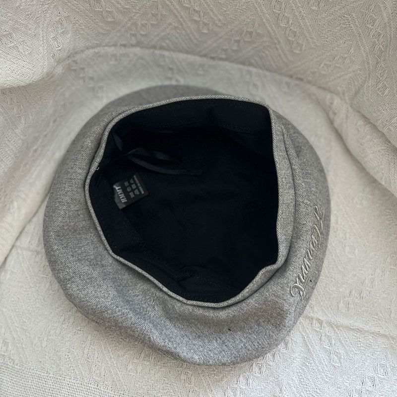 Beret Embroidered Lettering
