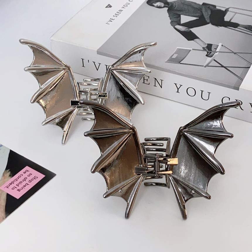 Sample Bat Hair Claw