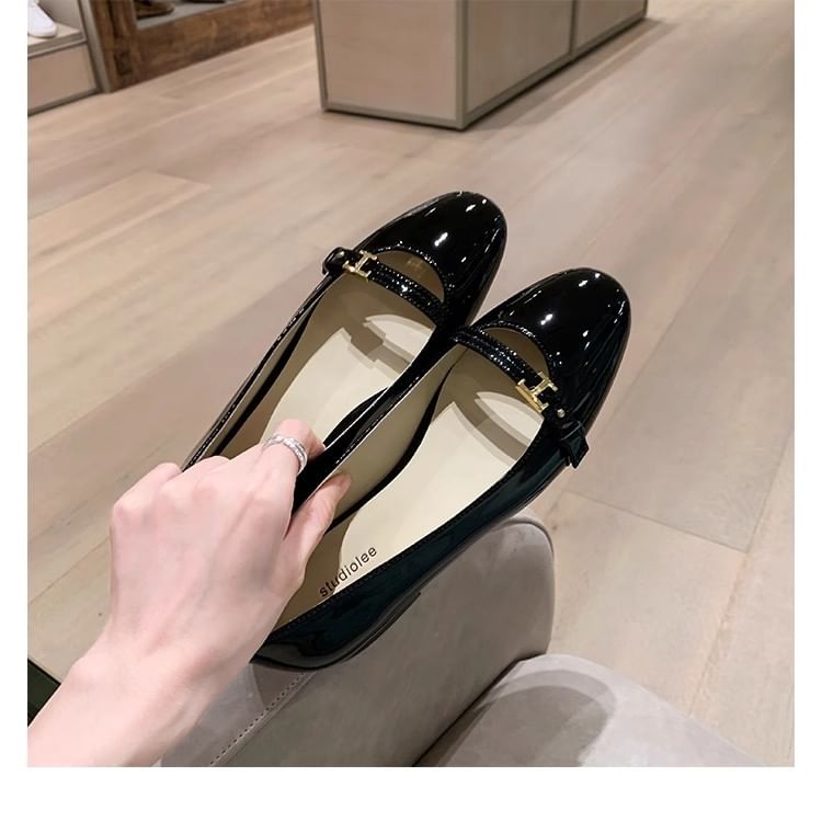 Wholesale SampleAlmond Toe Mary Jane Shoes