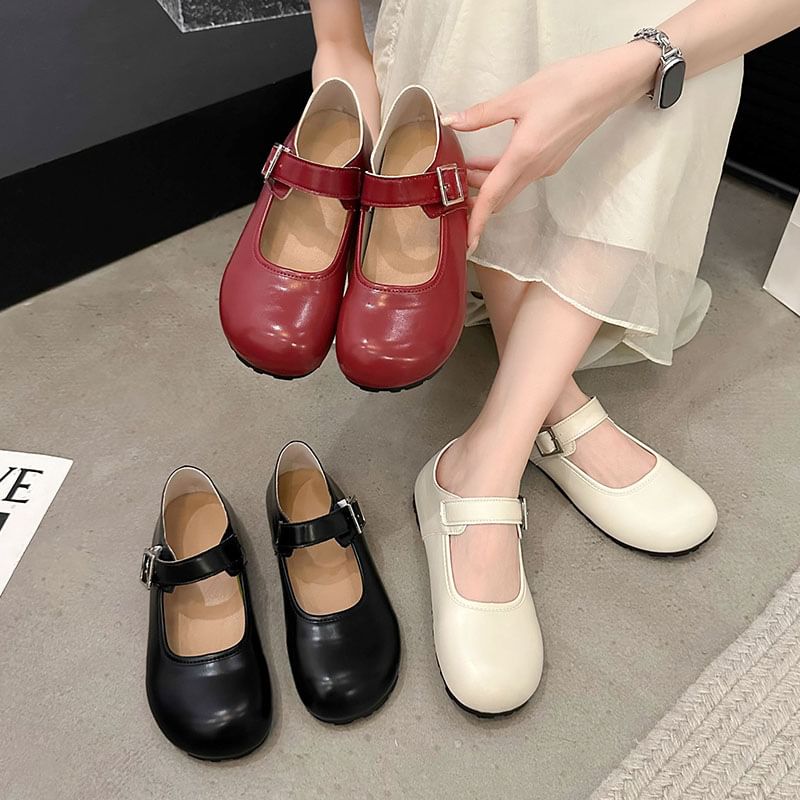 Round Buckled Leather Flats Plain Faux Mary Jane Toe