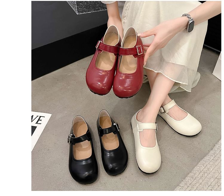Round Buckled Leather Flats Plain Faux Mary Jane Toe