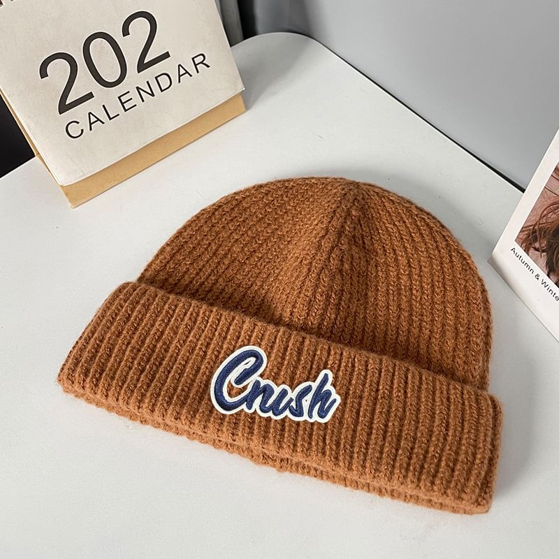 Applique Beanie Lettering Knit