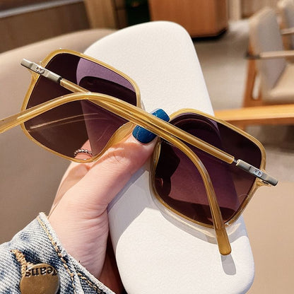 Sample Square Frame Gradient Sunglasses