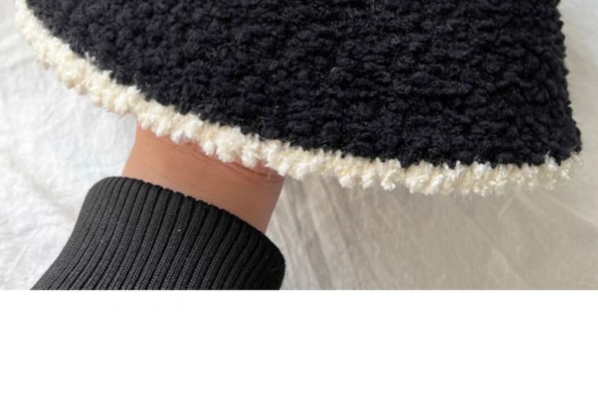 / Bucket Contrast Plain Trim Hat Ear Knit