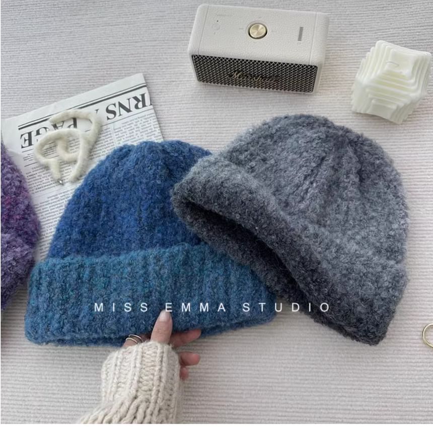 Großhandelsbeispiel Beanie mit Farbverlauf und Bündchen