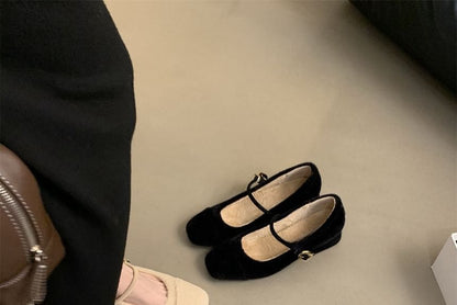 Sample Low Heel Plain Mary Jane Pumps