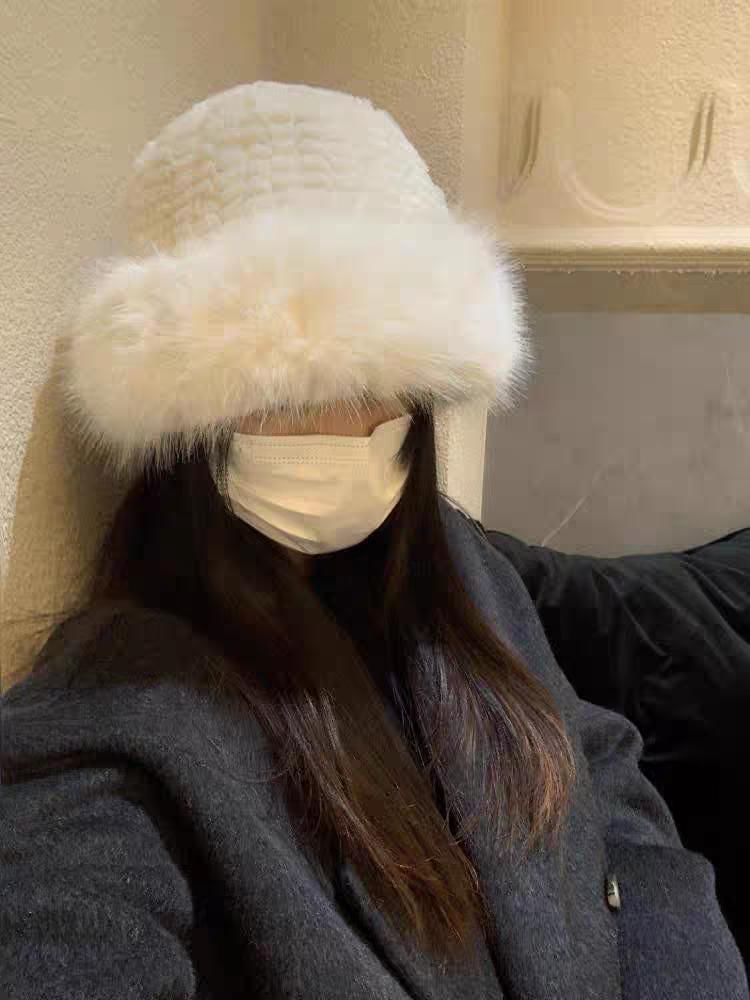 Fluffy Hat Panel / Bucket Plain