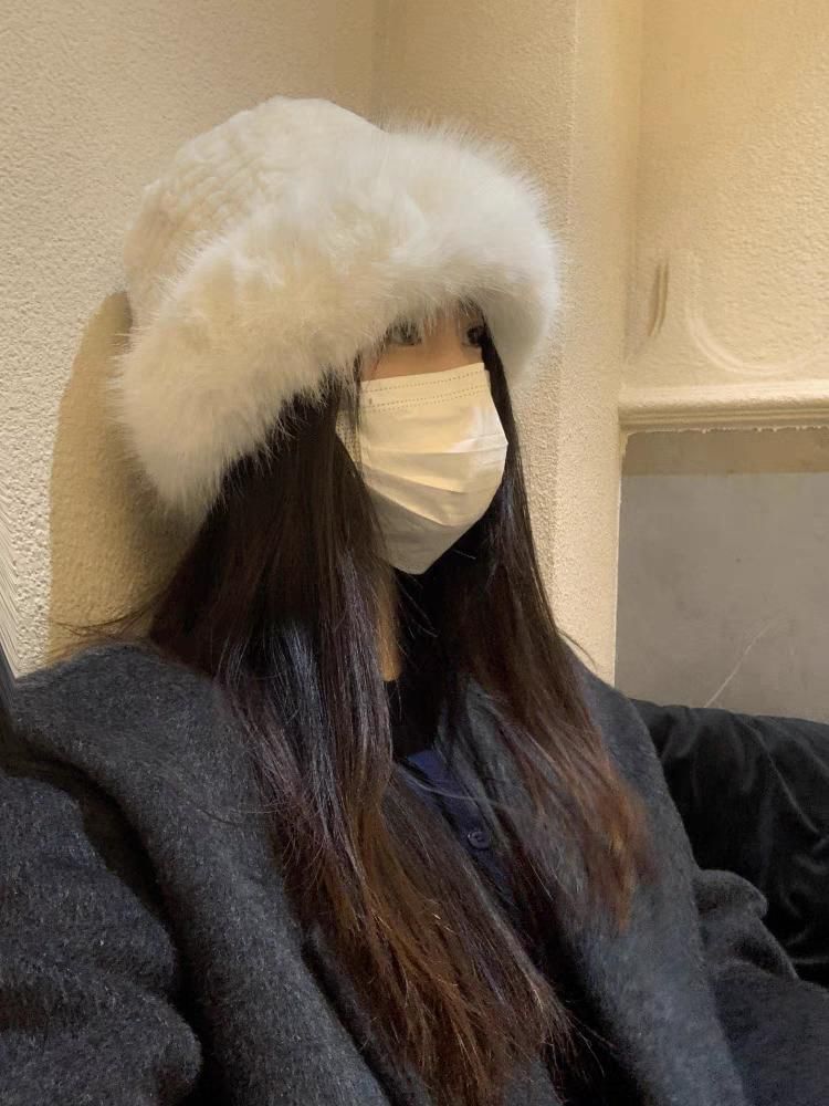 Fluffy Hat Panel / Bucket Plain
