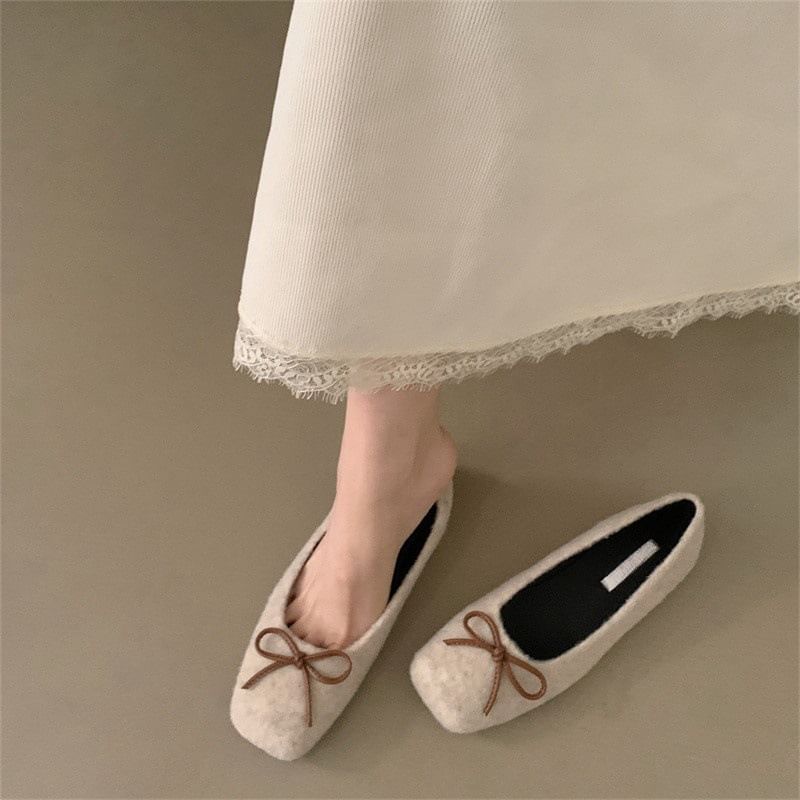 Sample Square Toe Bow Accent Flats
