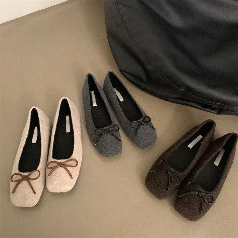 Sample Square Toe Bow Accent Flats