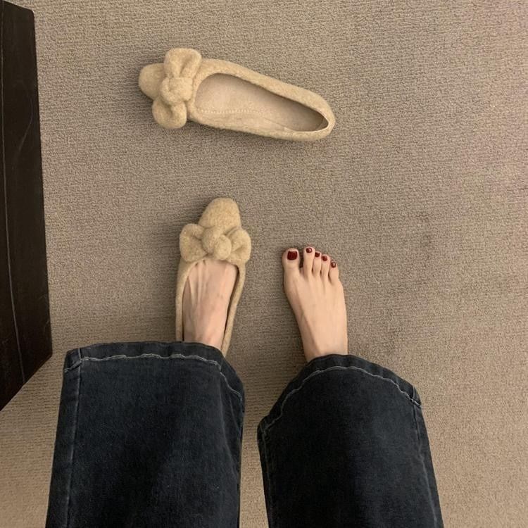 SampleSquare Toe Bow Wool Flats