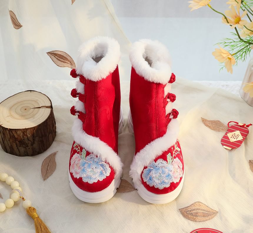 Short Lace-Up Floral Embroidery Trim Furry Boots