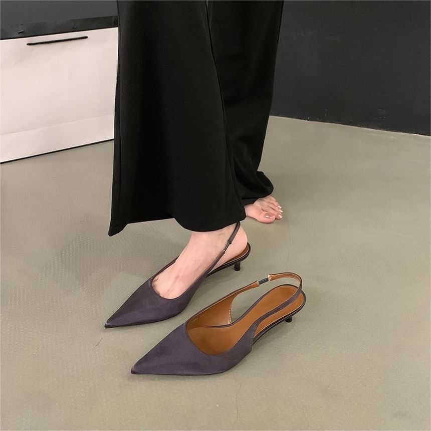 SamplePointed Toe Satin Kitten Heel Pumps
