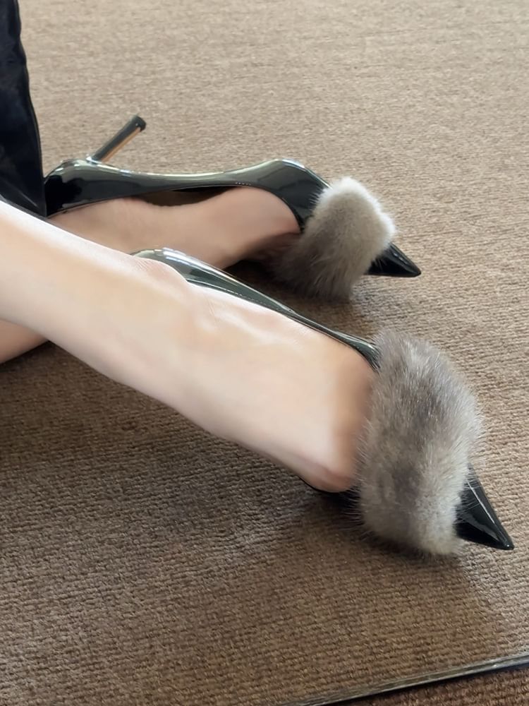 Sample Pointed Toe Faux Fur Panel Patent Leather Stiletto Pumps