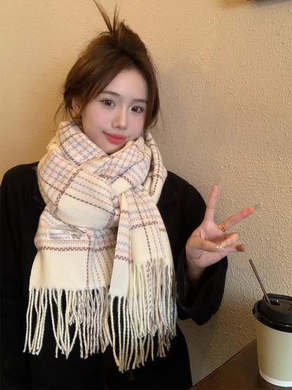 Scarf Fringed Plaid