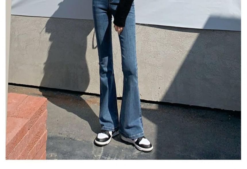 Flared High Waist Jeans