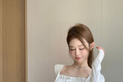 Sample Long-Sleeve Square-Neck Plain Shirred Crop Top