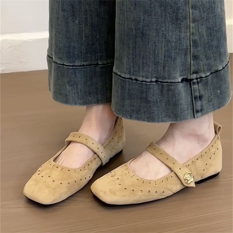 Square-Toe Mary Jane Shoes