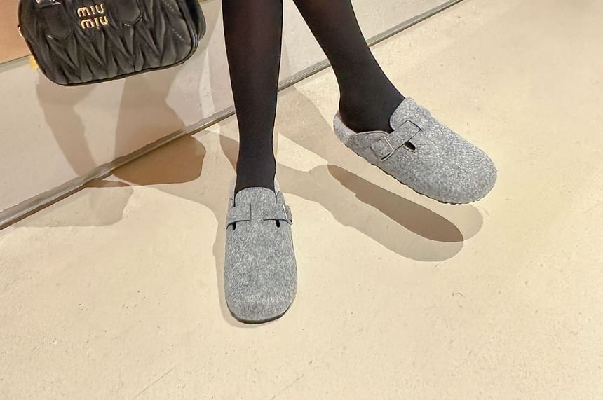 Buckled Slip-Ons Mules /