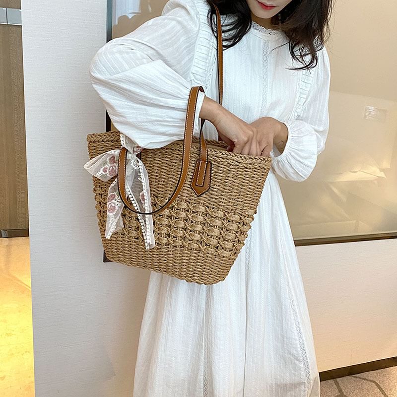 Sample Floral Embroidered Lace Bow Woven Tote Bag