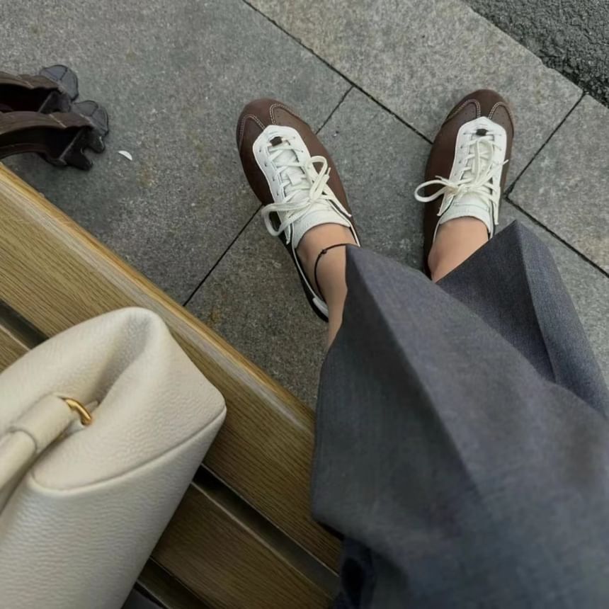 Sneakers Two Lace-Up Tone Genuine Leather