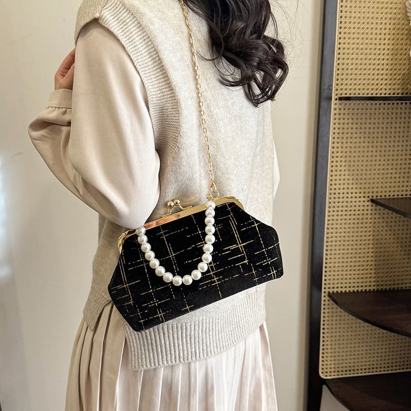 Sample Chain Strap Kiss Lock Velvet Crossbody Bag