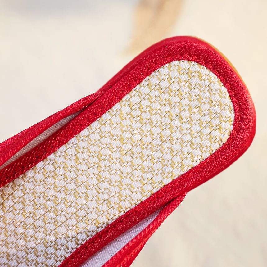 Faux Floral Pearl Mules Embroidered