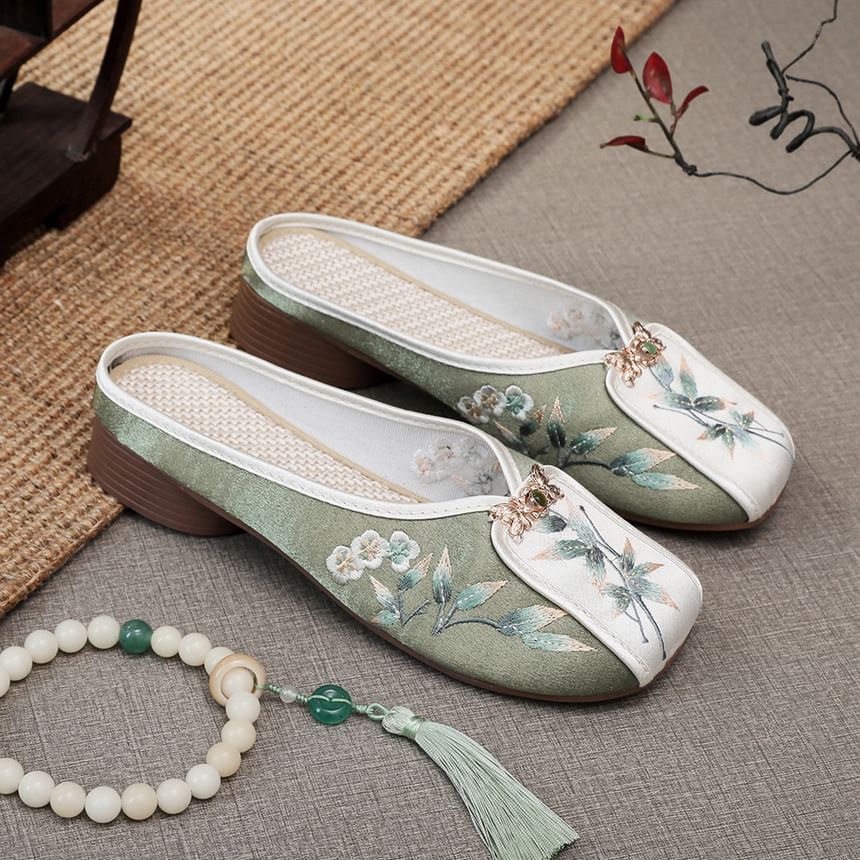 Embroidered Floral Panel Mules