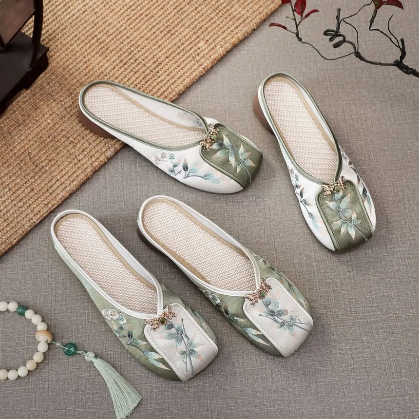 Embroidered Floral Panel Mules