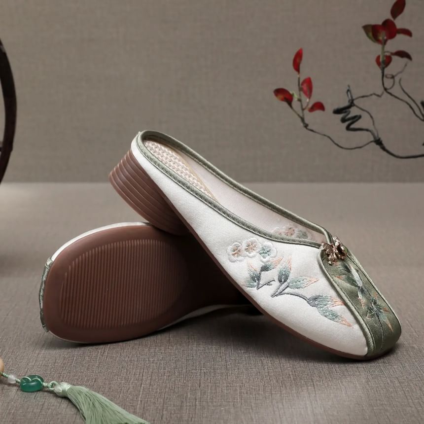 Embroidered Floral Panel Mules