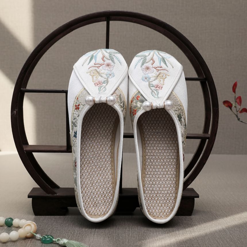 Pearl Floral Faux Mules Embroidered