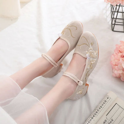 Shoes Embroidered Heel Block