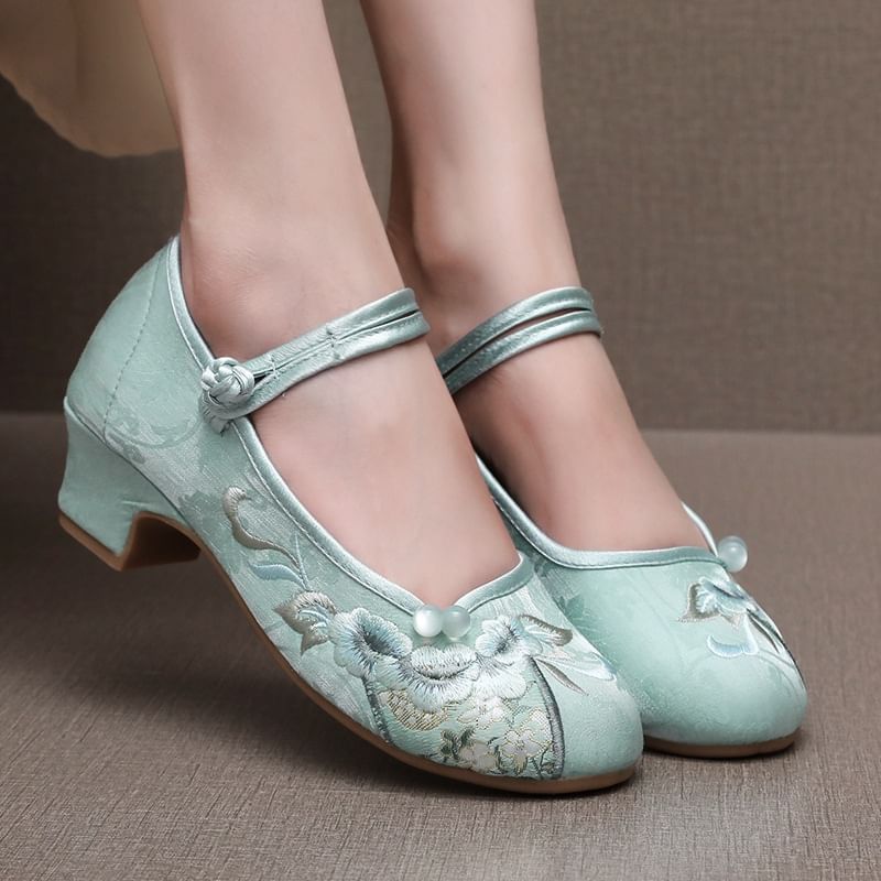 Embroidered Shoes Block Heel