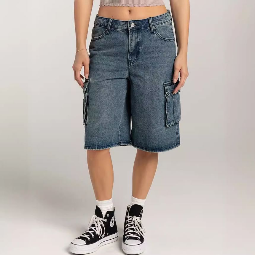 Low Waist Washed Pocket Wide-Leg Denim Shorts