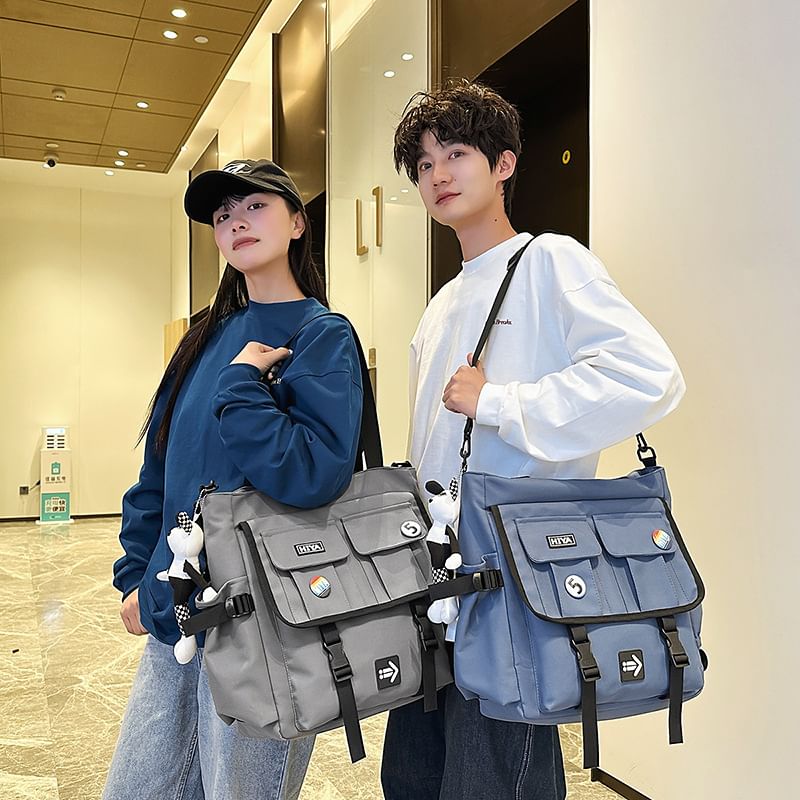 Sample Set: Applique Multi-Pocket Tote Bag + Badge