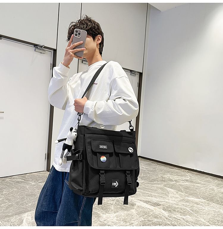 Sample Set: Applique Multi-Pocket Tote Bag + Badge