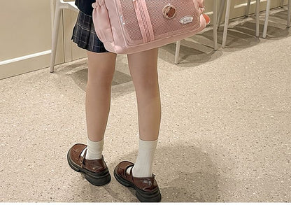 SampleSet: Gingham Multi-Pocket Tote Bag + Badge