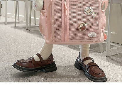 SampleSet: Gingham Multi-Pocket Tote Bag + Badge