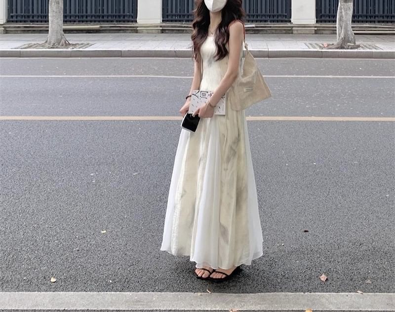 Dress Print Strap A-Line Midi Spaghetti