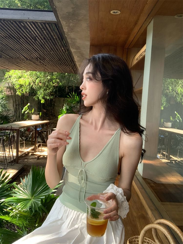 Wholesale Sample Spaghetti Strap V-Neck Plain Tie Neck Camisole Top