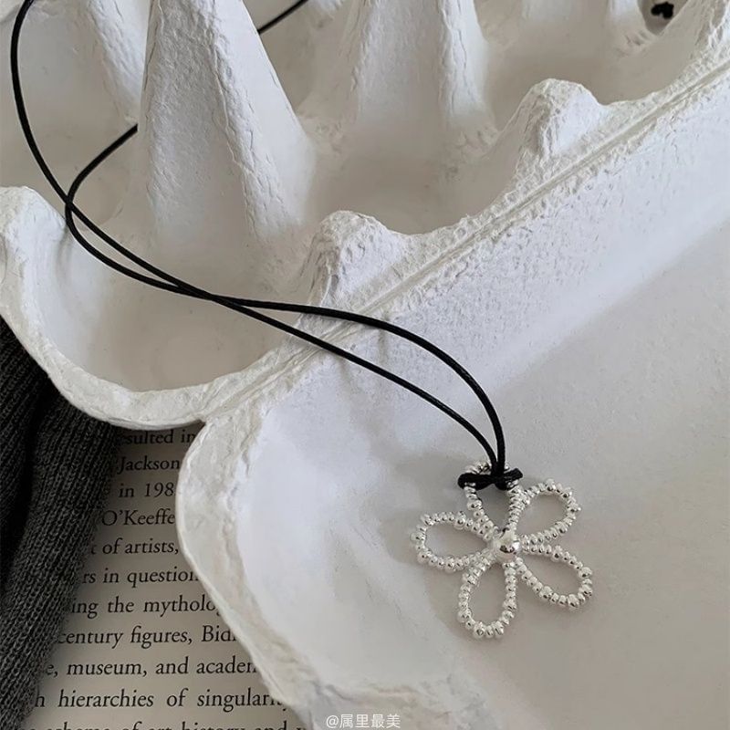 Necklace Cord Pendant Flower