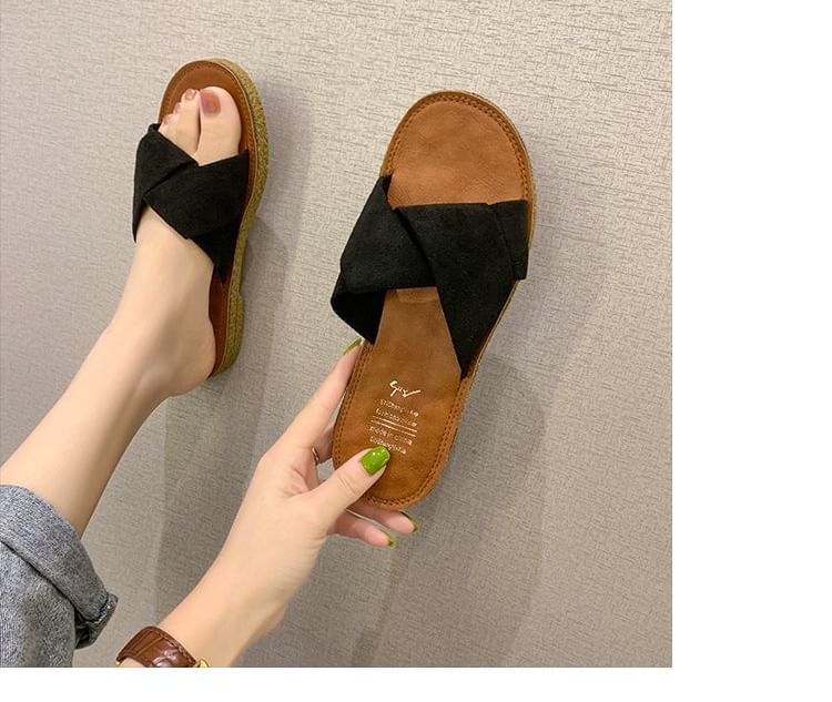 Sandals Criss Cross Slide