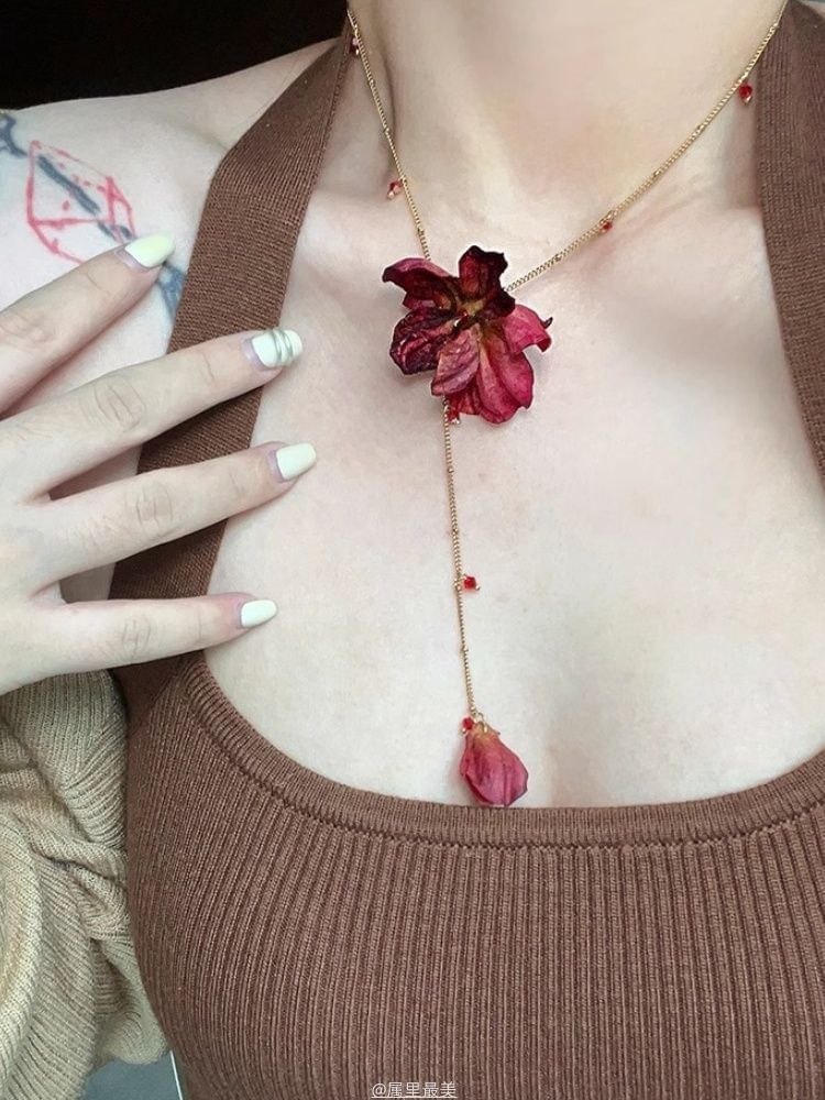 Alloy Necklace Petal Lariat