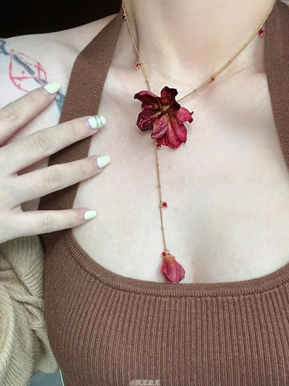 Alloy Necklace Petal Lariat