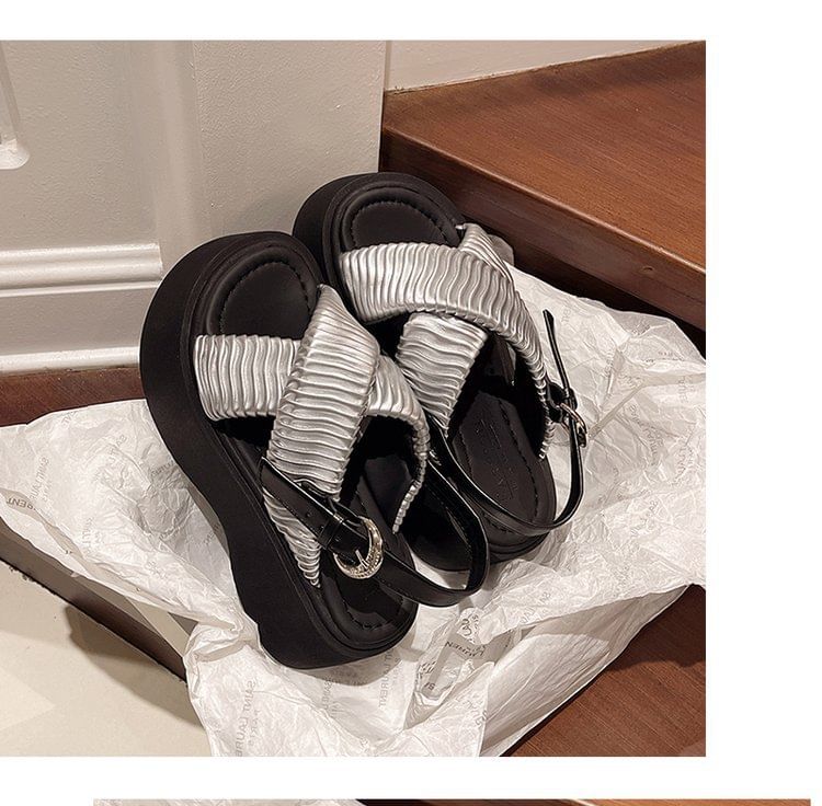 Platform Criss Sandals Cross